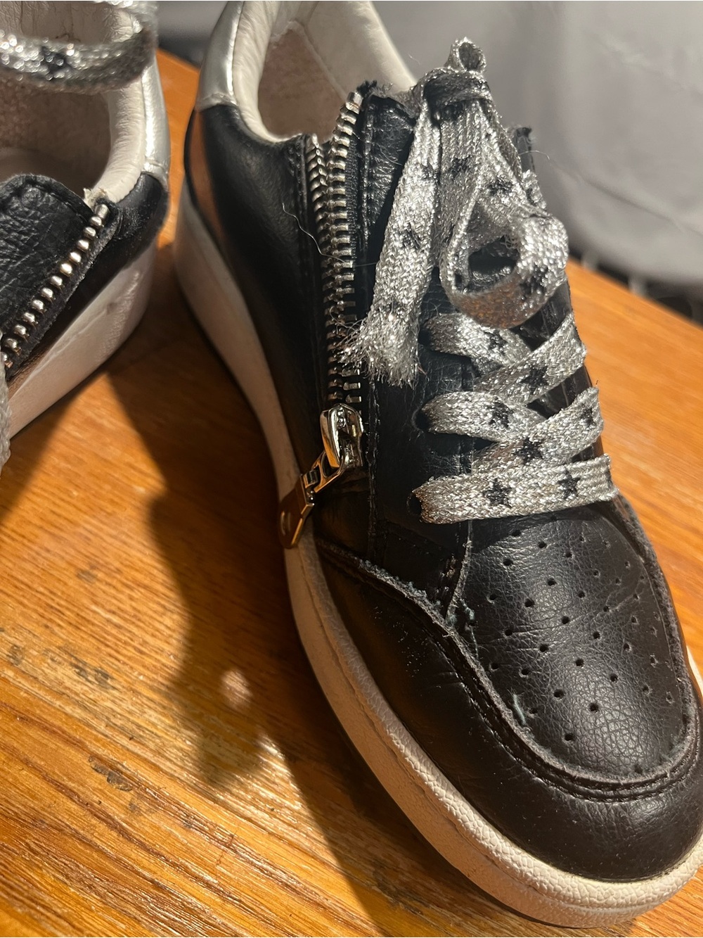Vintage Havana Stylish original Design Distressed Leather low-top sneakers SZ 3 - Picture 2 of 9